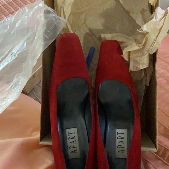 Shoes pumps.   Red. - Picture 7 of 10